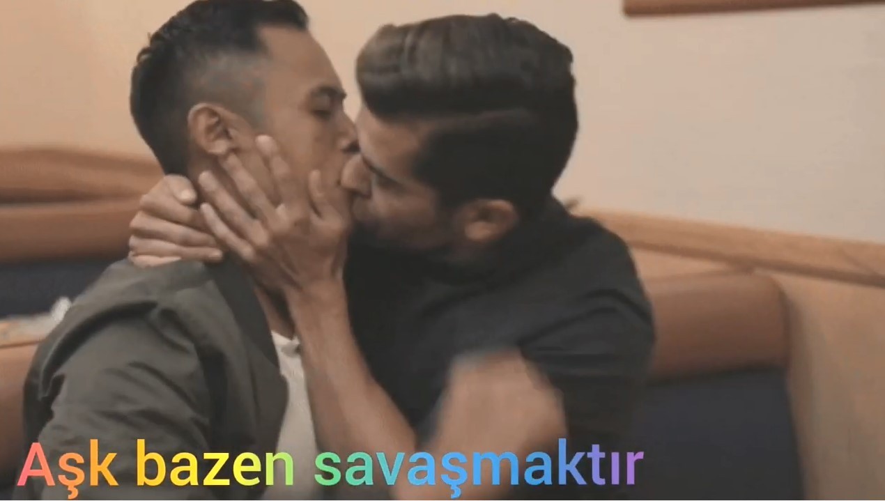 Gay sevişme sahneleri | Aşk hak ettiğin için var