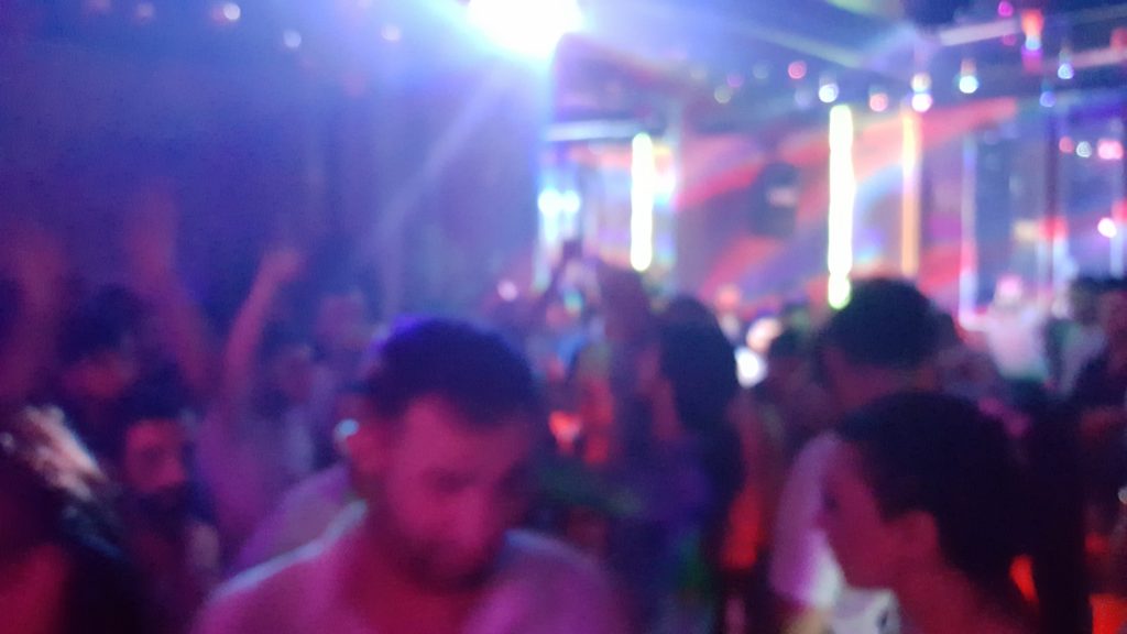Travesti kulübü Sahra bar İstanbul travesti kulübü